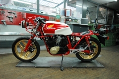wp-01-Motorräder-CB1100R_24