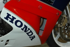 wp-01-Motorräder-VFR 750R RC30_07